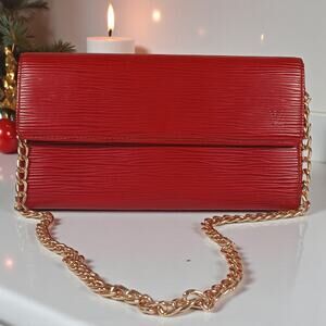 Authentic Louis Vuitton Red Epi Leather Sarah Long Wallet Date code: CA1915